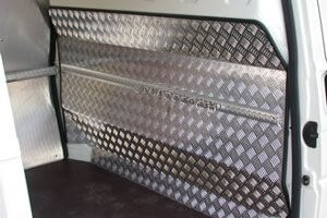 habillage-vehicule-utilitaire-alu-damier